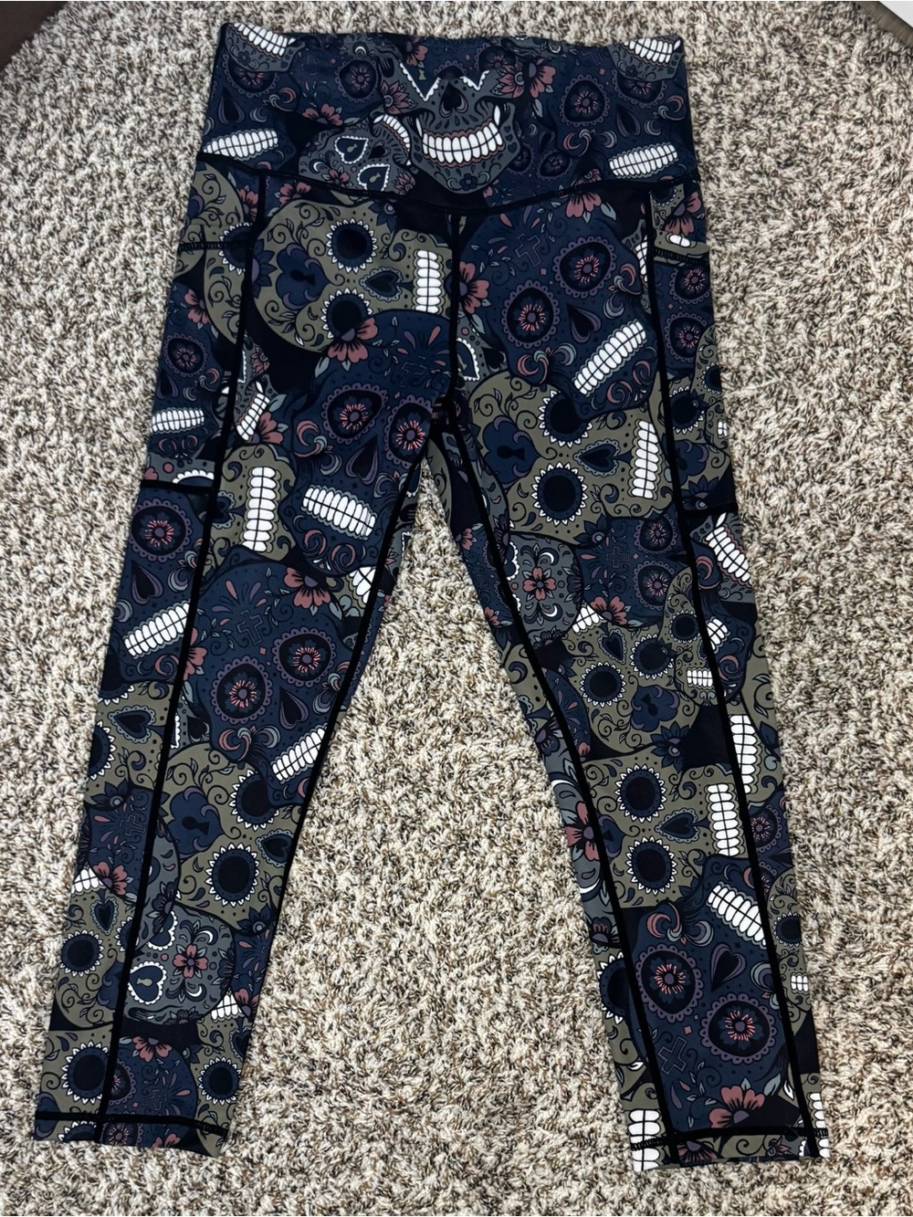 Constantly Varied Gear Skull Print Leggings Women’s Small CVG Pocket